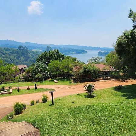 Da Gama Lake Cottages - Coral Tree And Cormorant Cottages 화이트 리버 외부 사진